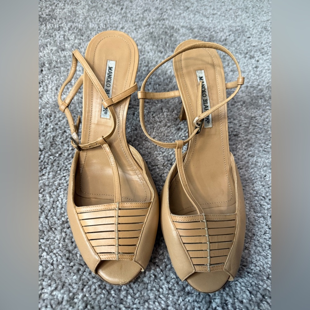 Manolo Blahnik Tan Leather Heels